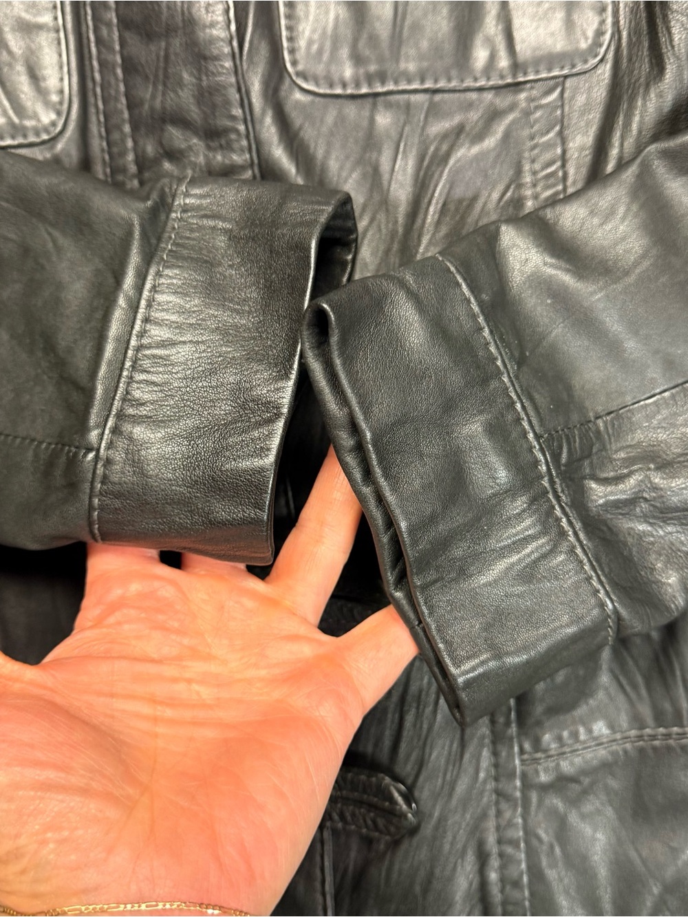 Danier Women's Y2K Black Leather Utility Jacket - Picture 5 of 9